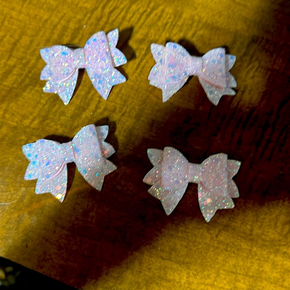 Pink Bow barrettes NWOT 4 pack